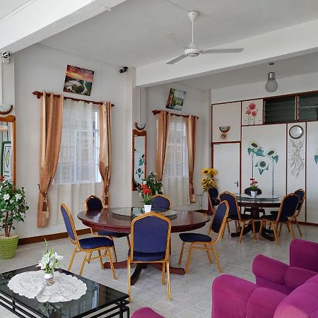 מאהבורג Orient Guesthouse Auberge מראה חיצוני תמונה